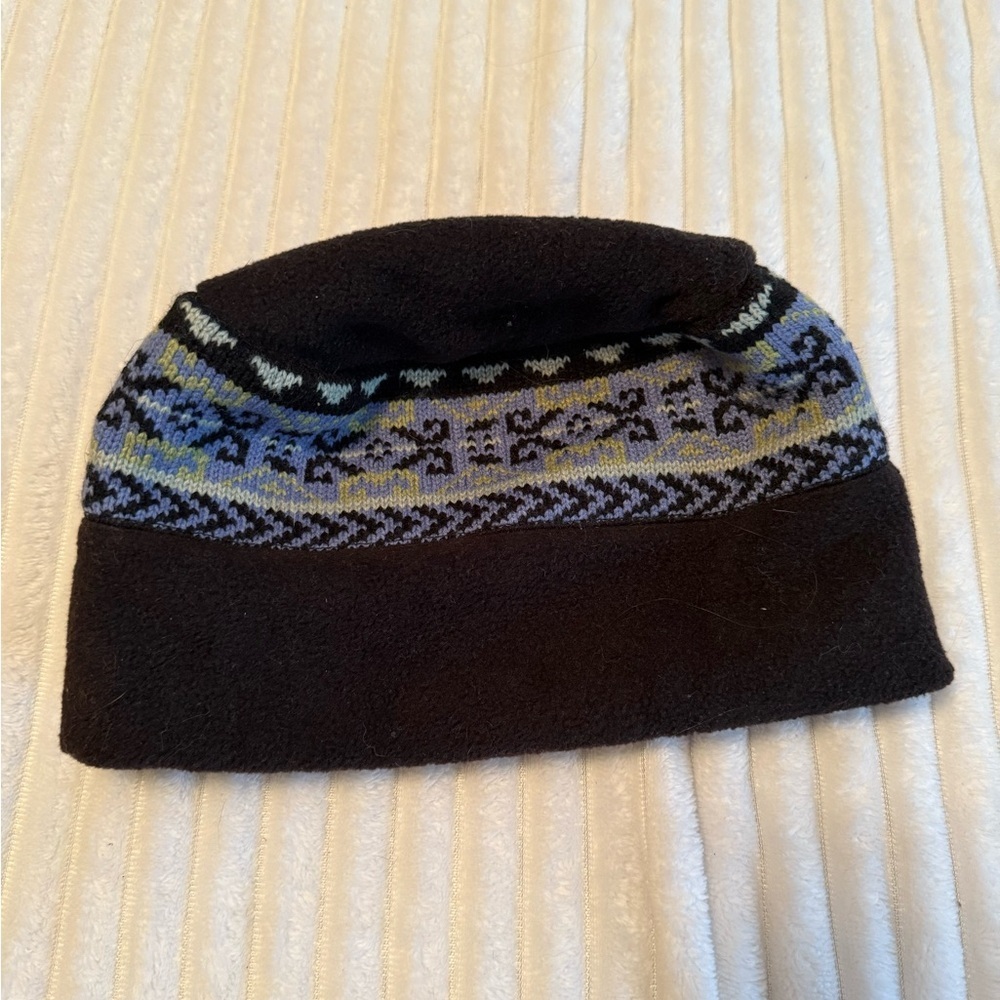 Woolrich Black and Blue Beanie